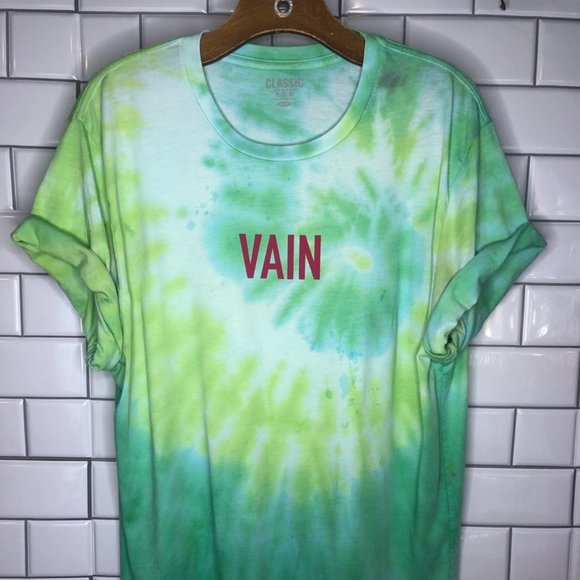 'VAIN' Tee - XL - Picture 1 of 3